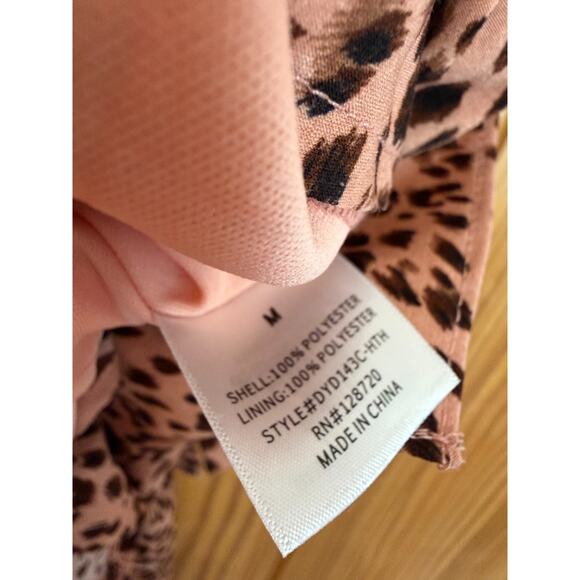 Mi Ami Dress Size MED Animal Print Tie Waist Flirty Cute Short Sleeves - Picture 4 of 7